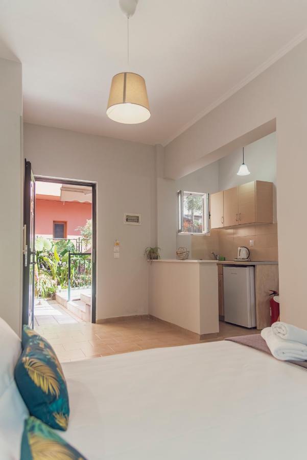 Maria Olga Apartments Benitses  Ngoại thất bức ảnh