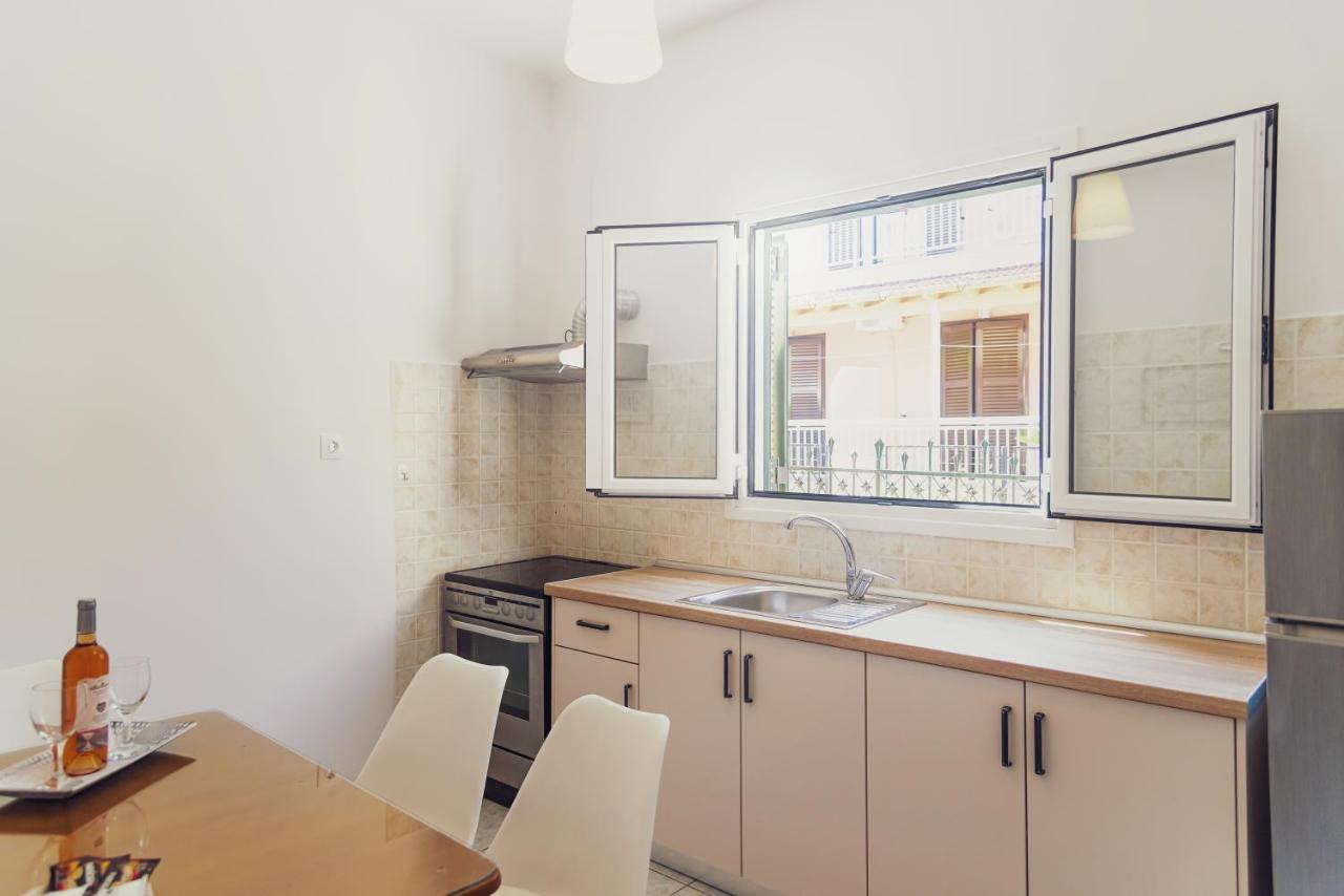 Maria Olga Apartments Benitses  Ngoại thất bức ảnh