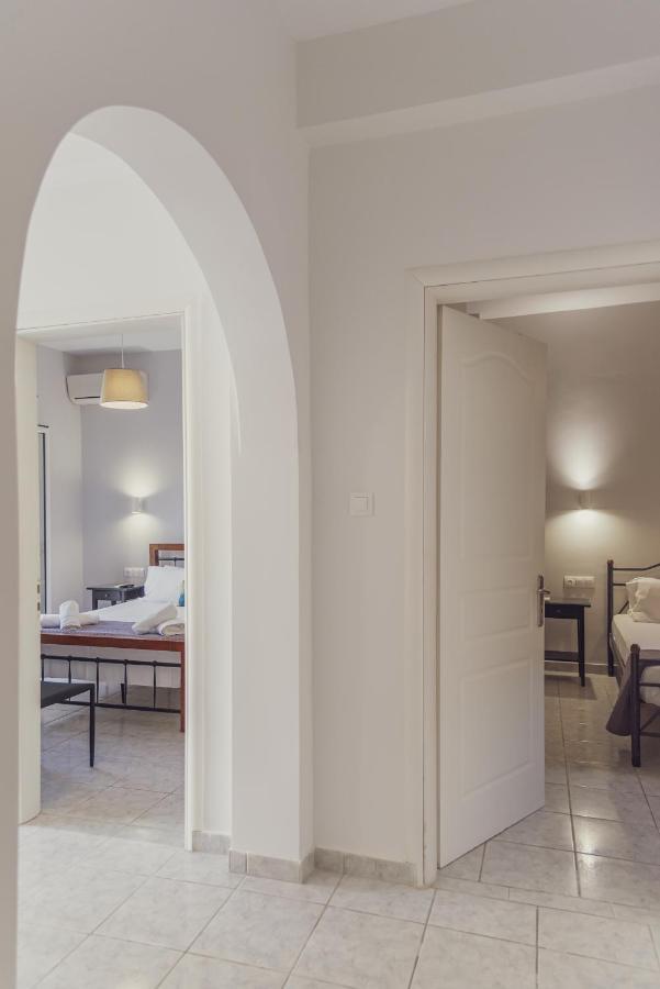 Maria Olga Apartments Benitses  Ngoại thất bức ảnh