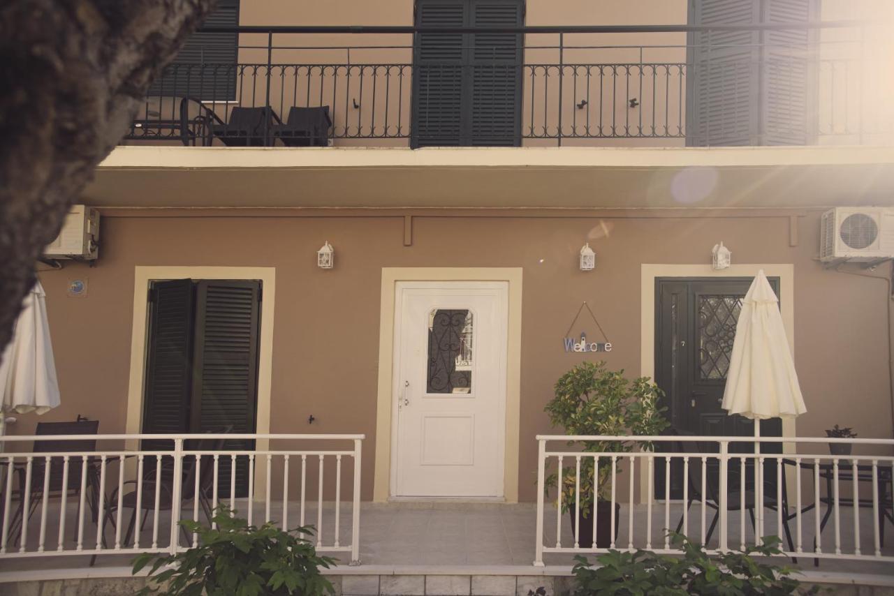 Maria Olga Apartments Benitses  Ngoại thất bức ảnh