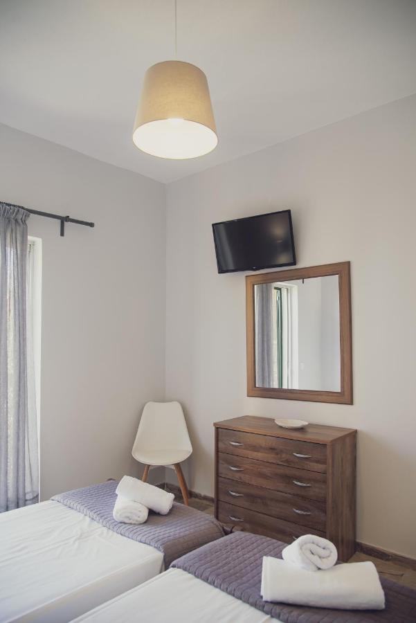 Maria Olga Apartments Benitses  Ngoại thất bức ảnh