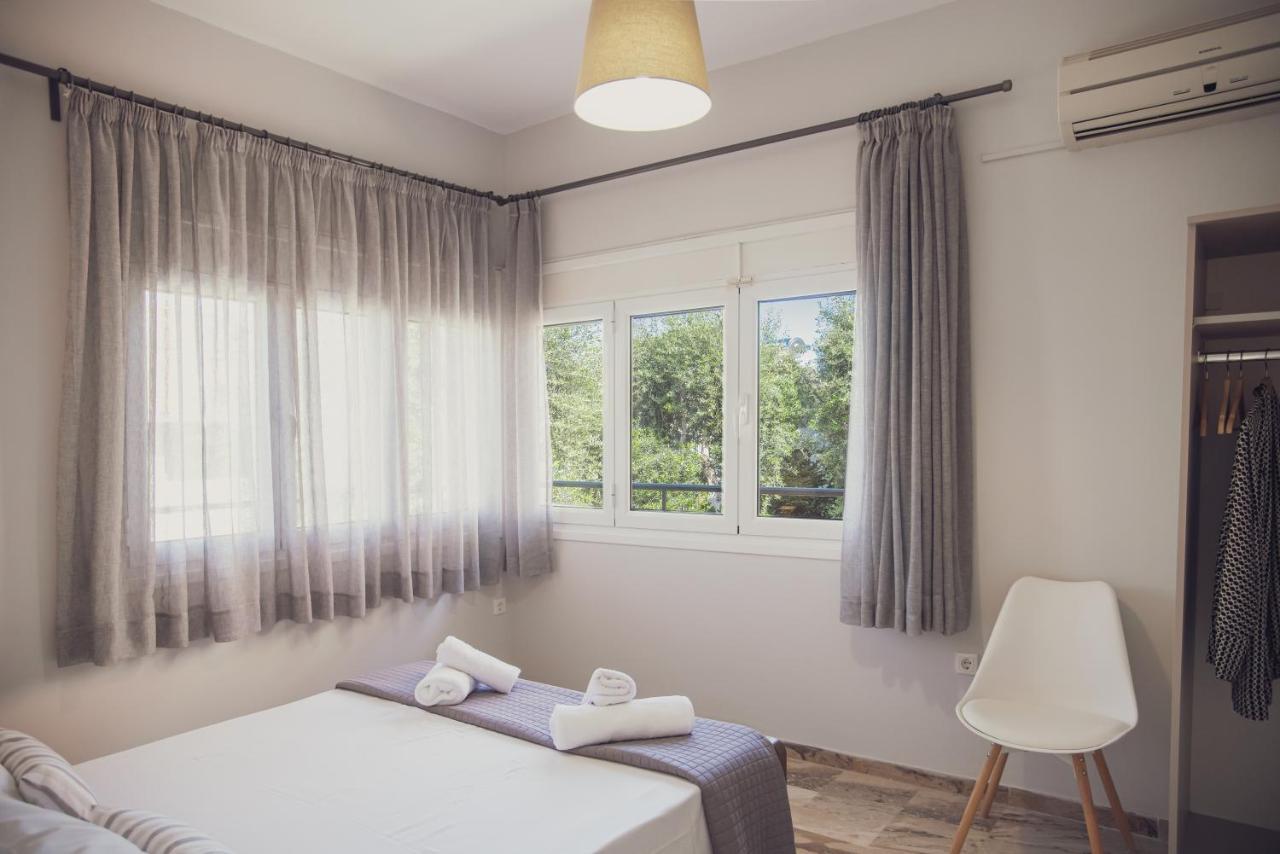 Maria Olga Apartments Benitses  Ngoại thất bức ảnh