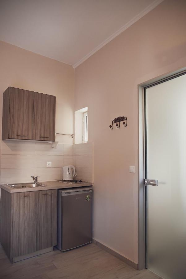 Maria Olga Apartments Benitses  Ngoại thất bức ảnh