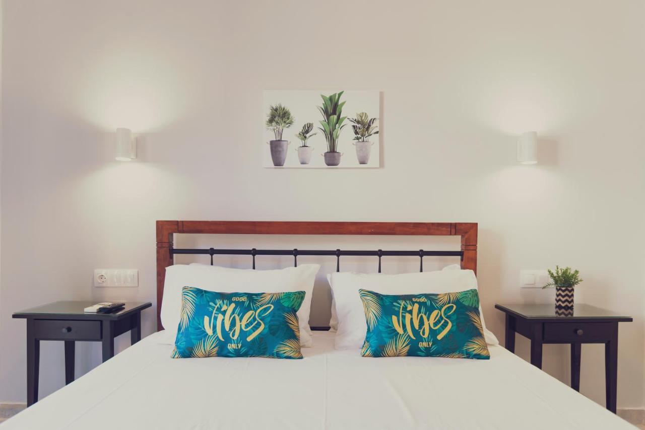 Maria Olga Apartments Benitses  Ngoại thất bức ảnh