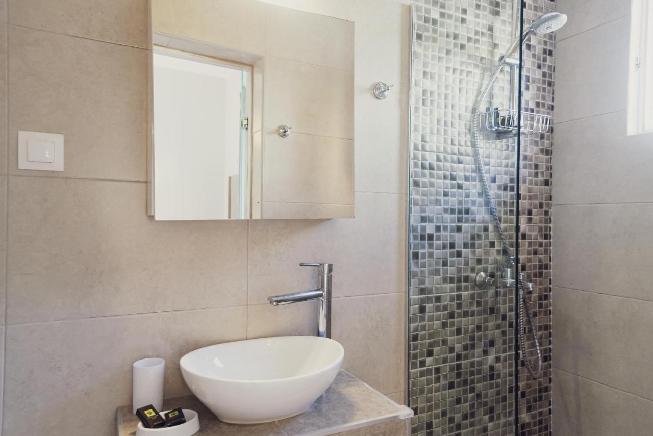 Maria Olga Apartments Benitses  Ngoại thất bức ảnh