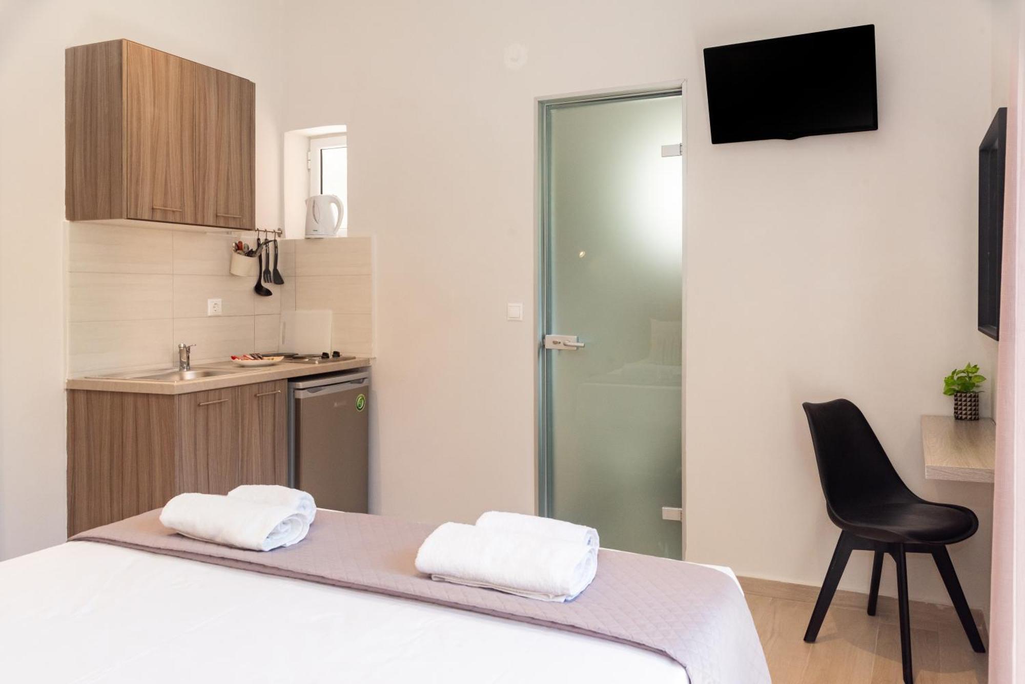 Maria Olga Apartments Benitses  Ngoại thất bức ảnh