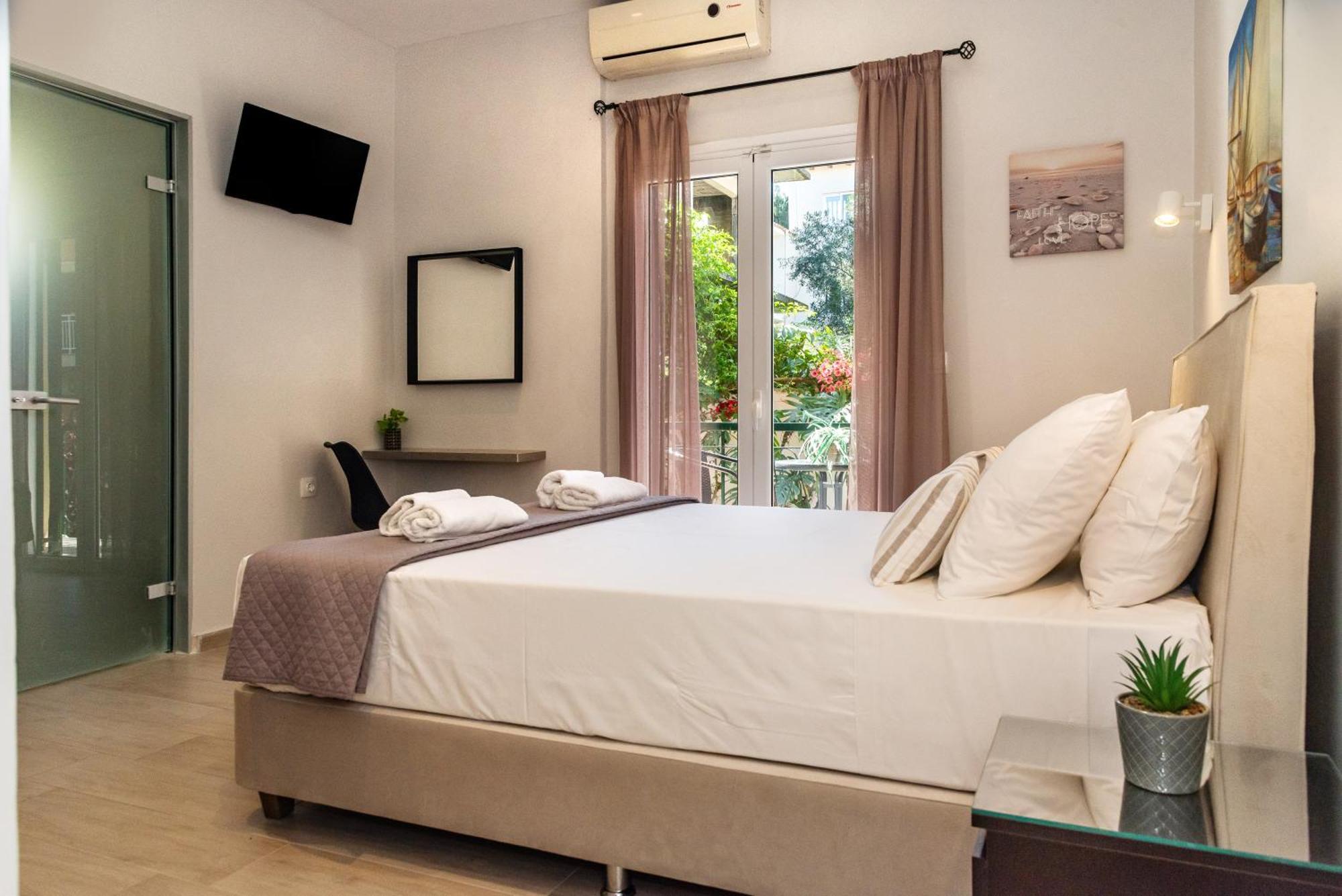 Maria Olga Apartments Benitses  Ngoại thất bức ảnh